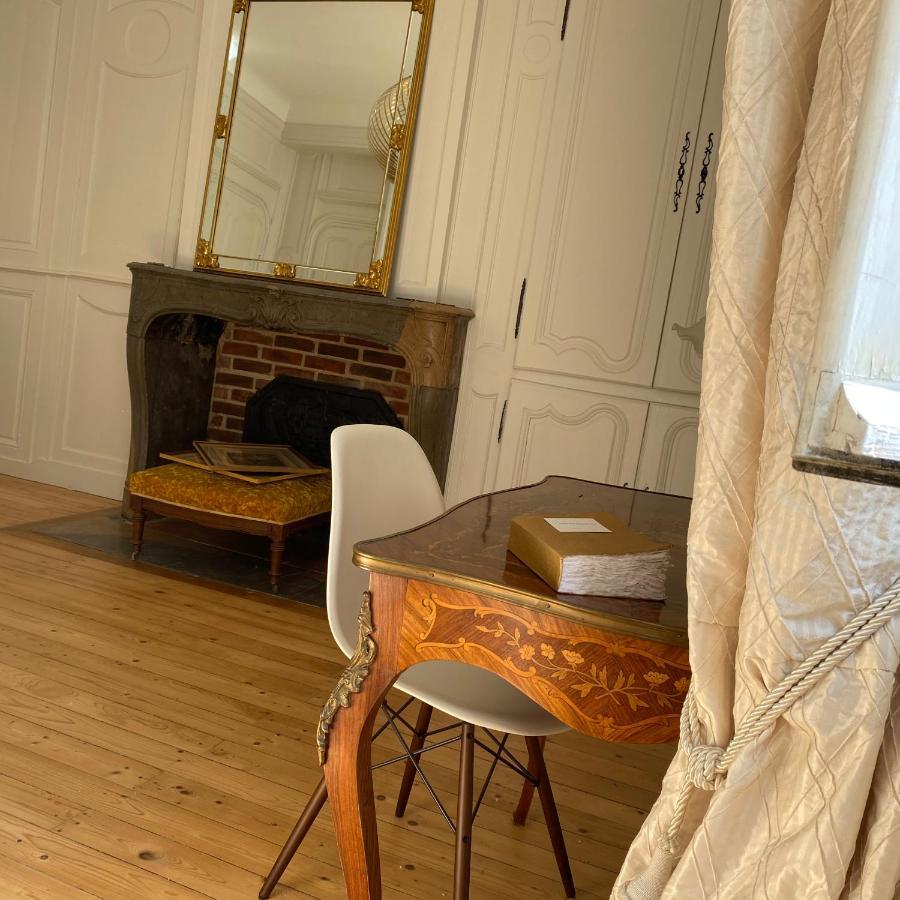 L'Appartement By Merveilles De Marie Lons-le-Saunier Bagian luar foto